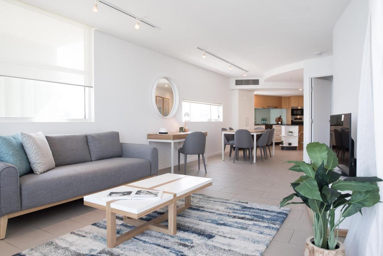 Rumba Beach Resort Caloundra Eksteriør bilde The interior of a typical apartment